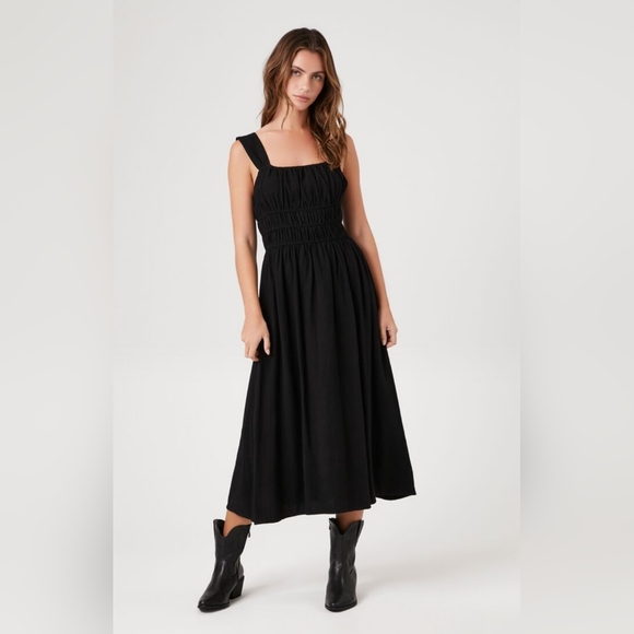 Forever 21 Dresses & Skirts - Shirred Square Neck Midi Dress